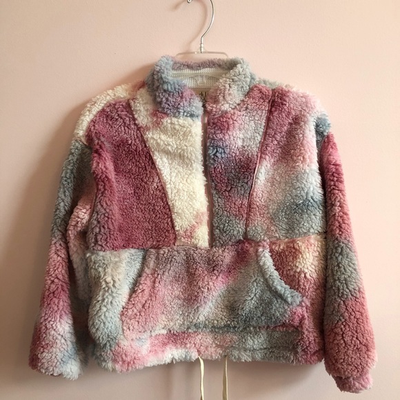 Sherpa Pullover - Picture 1 of 6